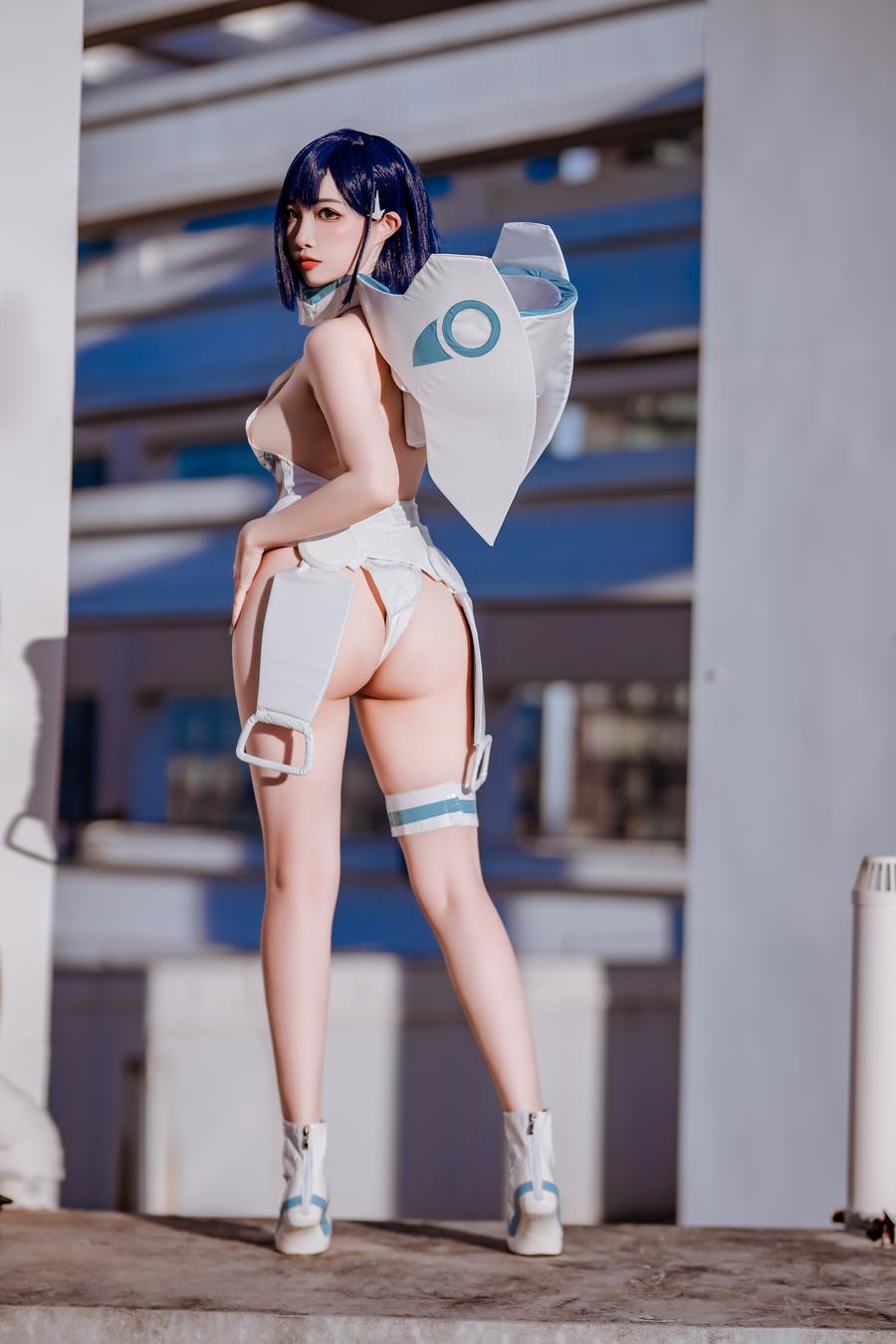 003.jpg