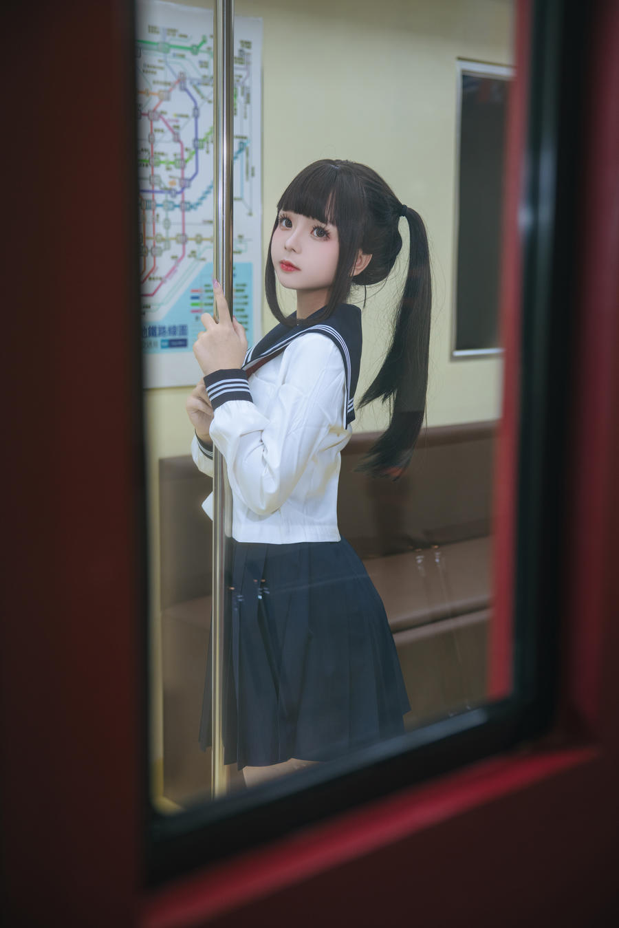 002.jpg