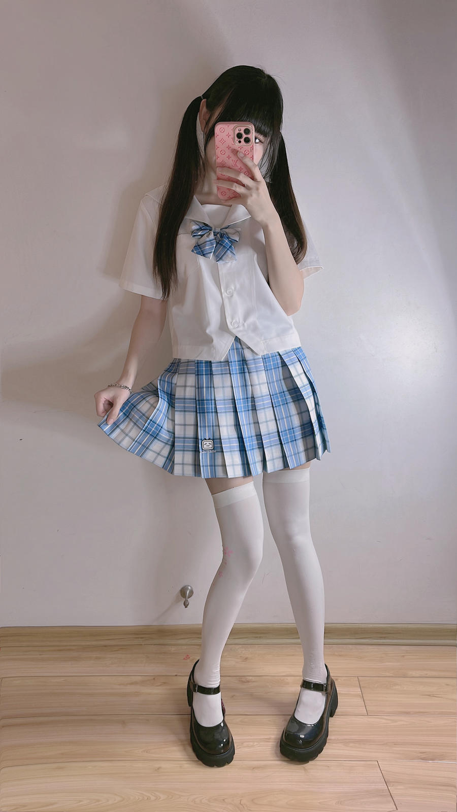 001.jpg