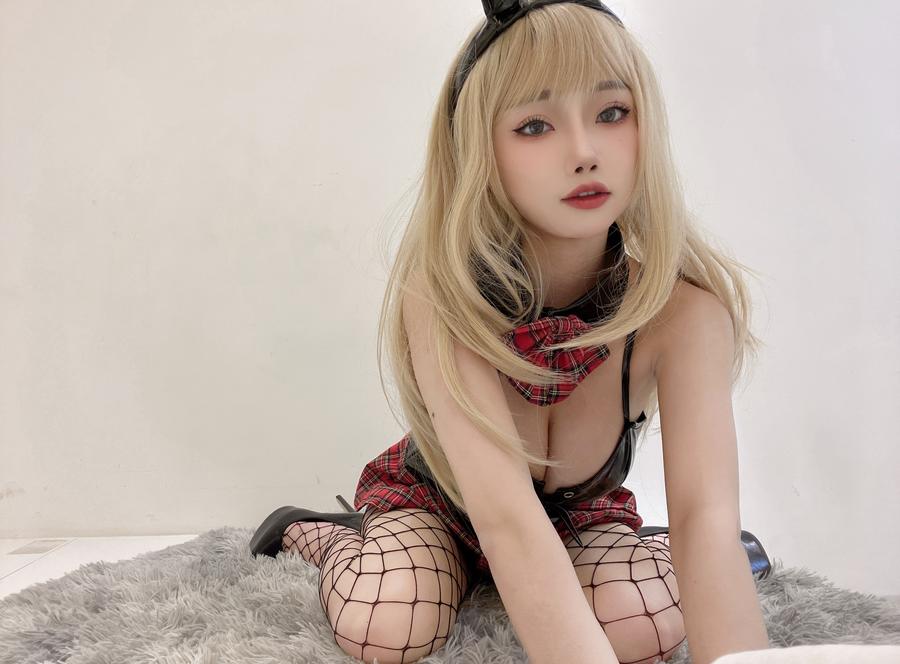 002.jpg