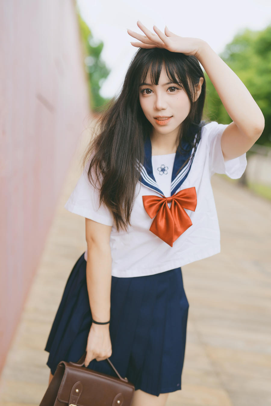 002.jpg