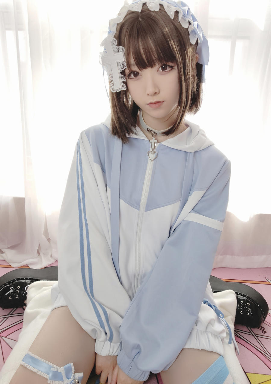 002.jpg