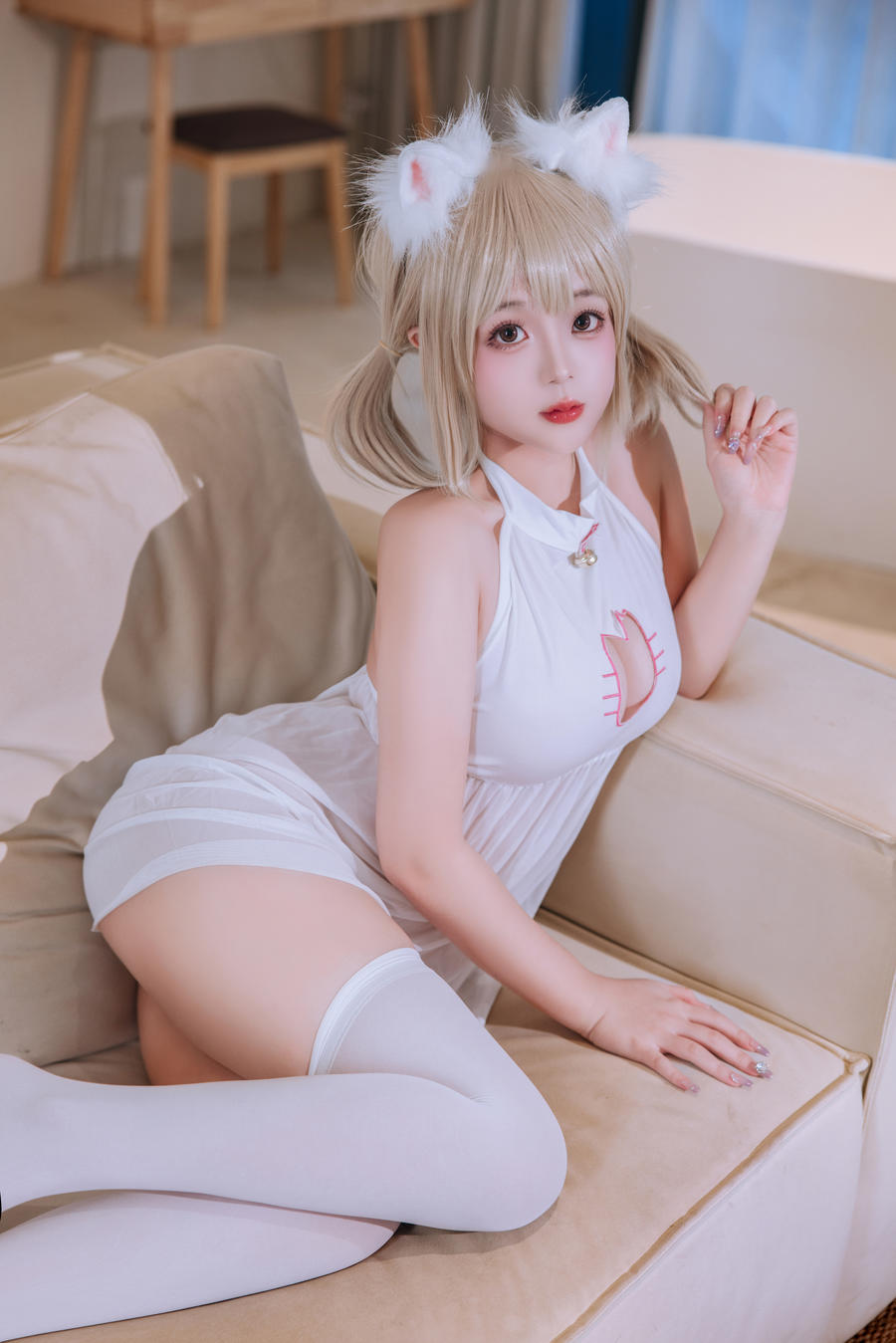 002.jpg