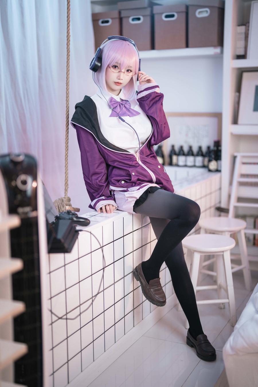 002.jpg