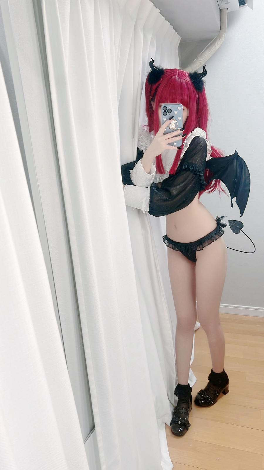 002.jpg
