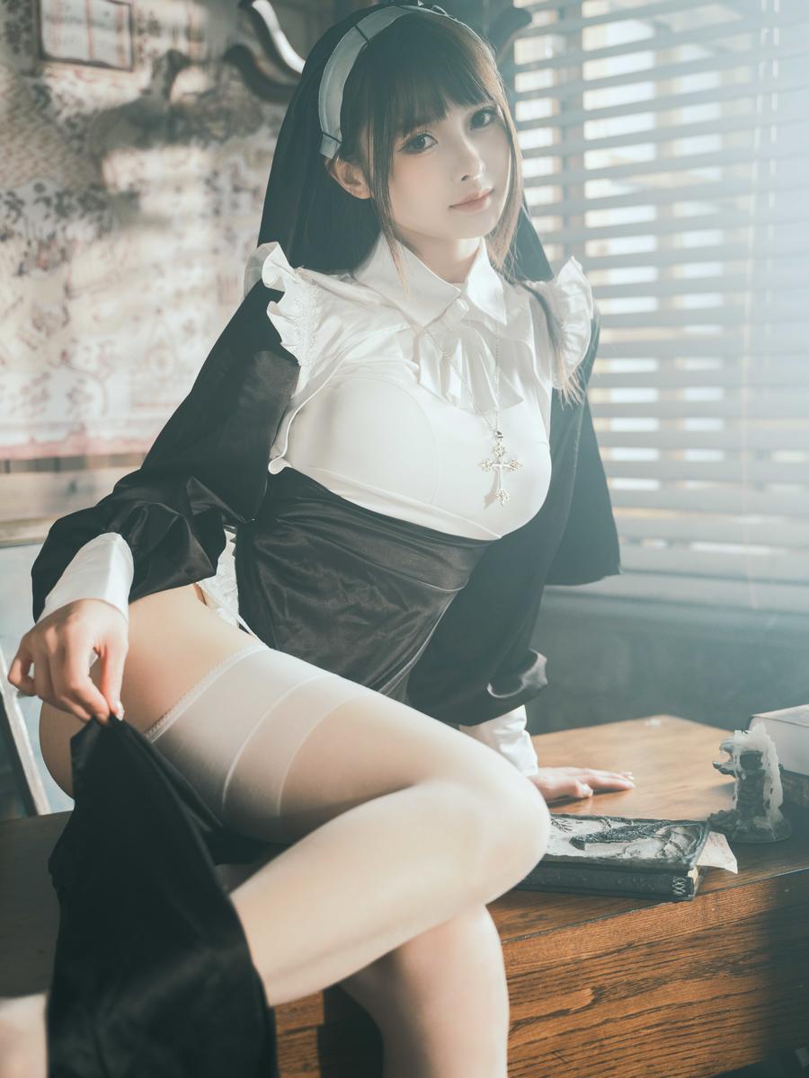001.jpg