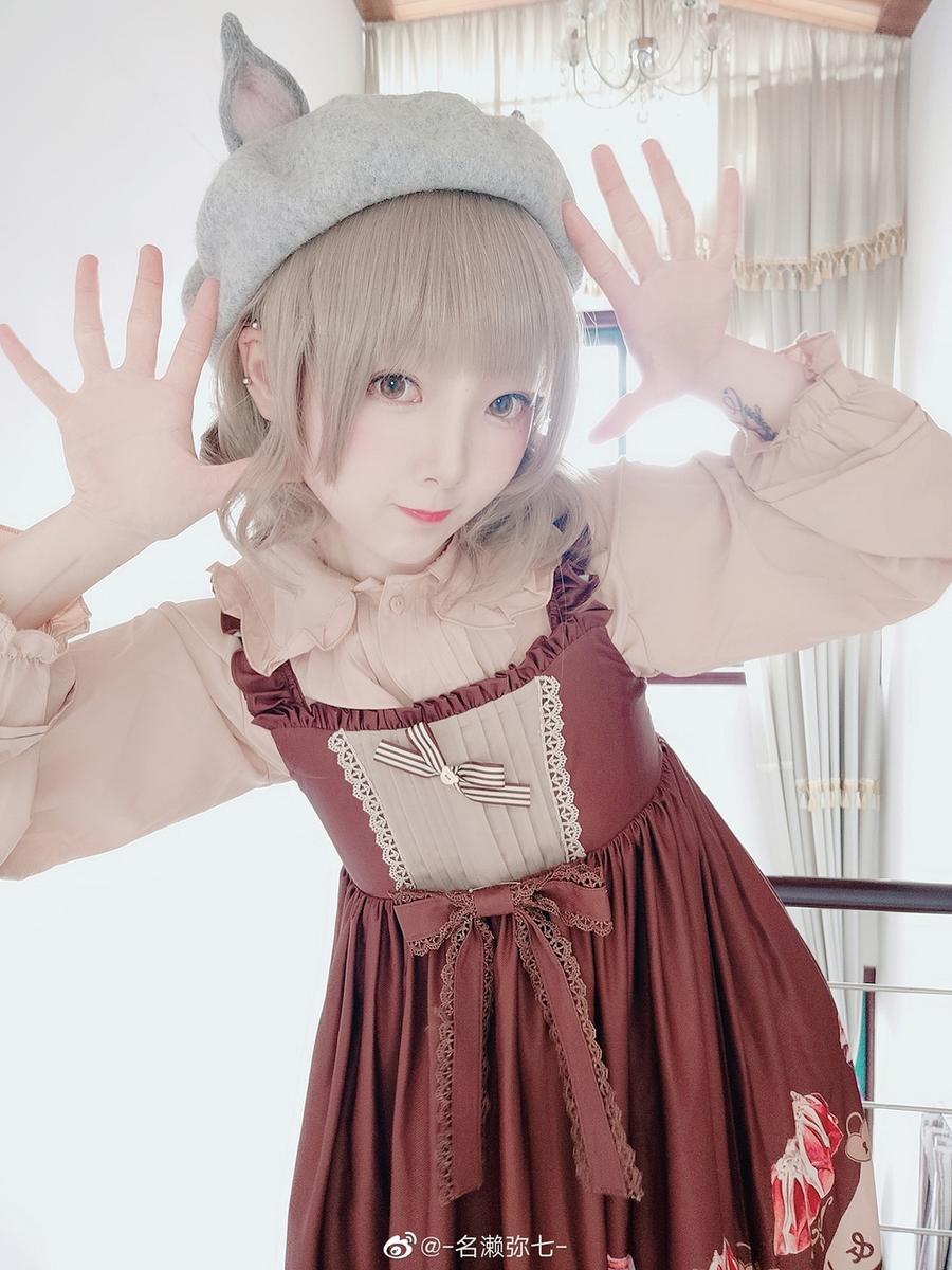 002.jpg