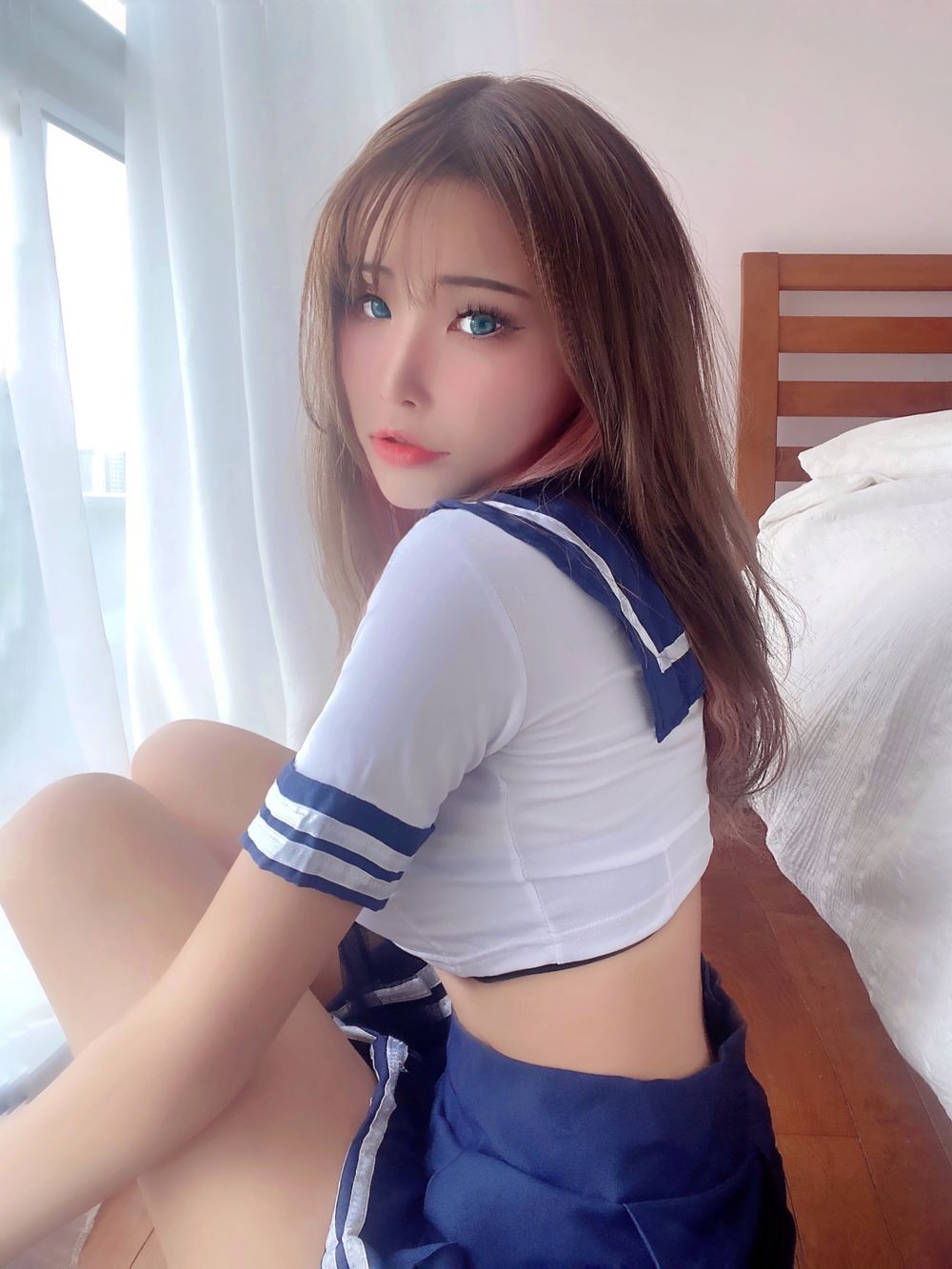 002.jpg