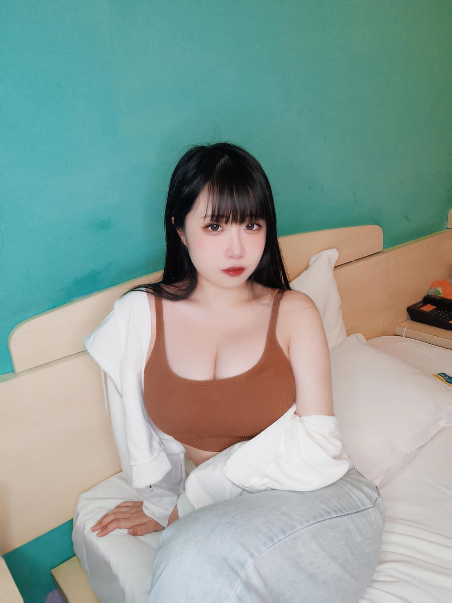 002.jpg