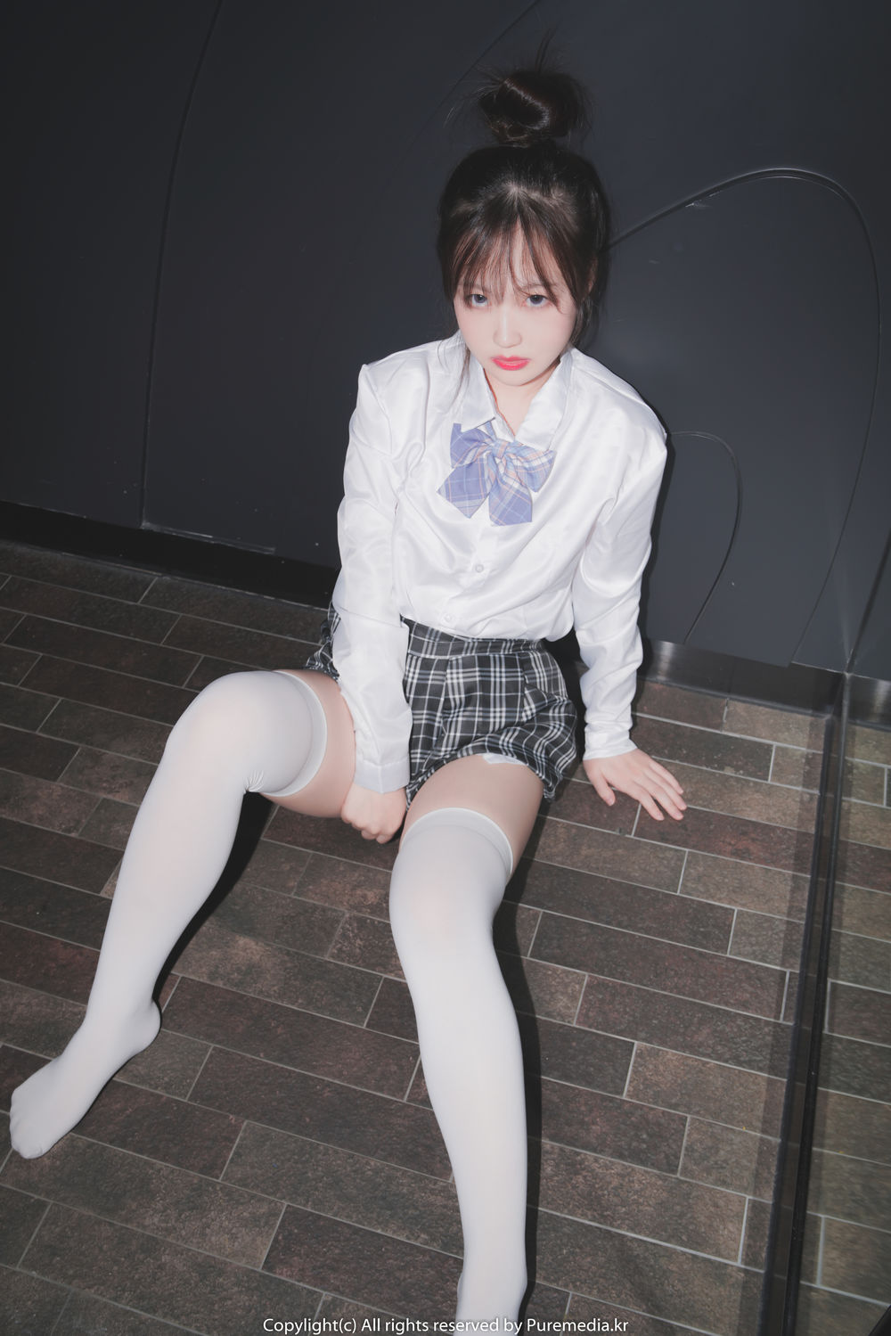 002.jpg