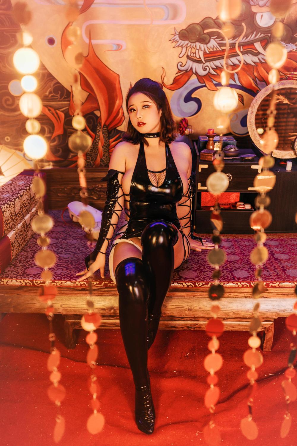 002.jpg