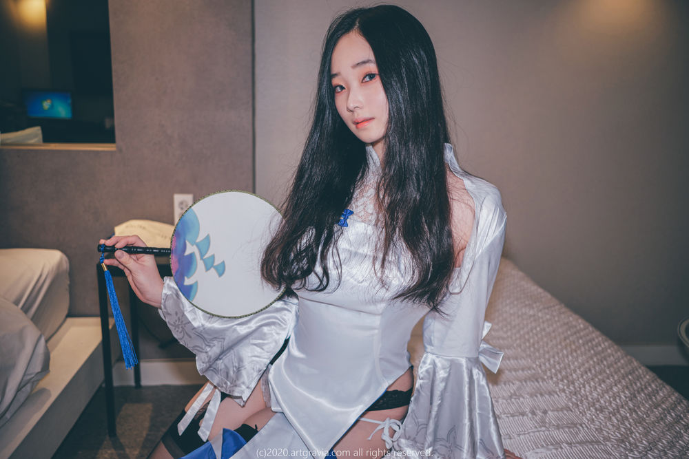 002.jpg