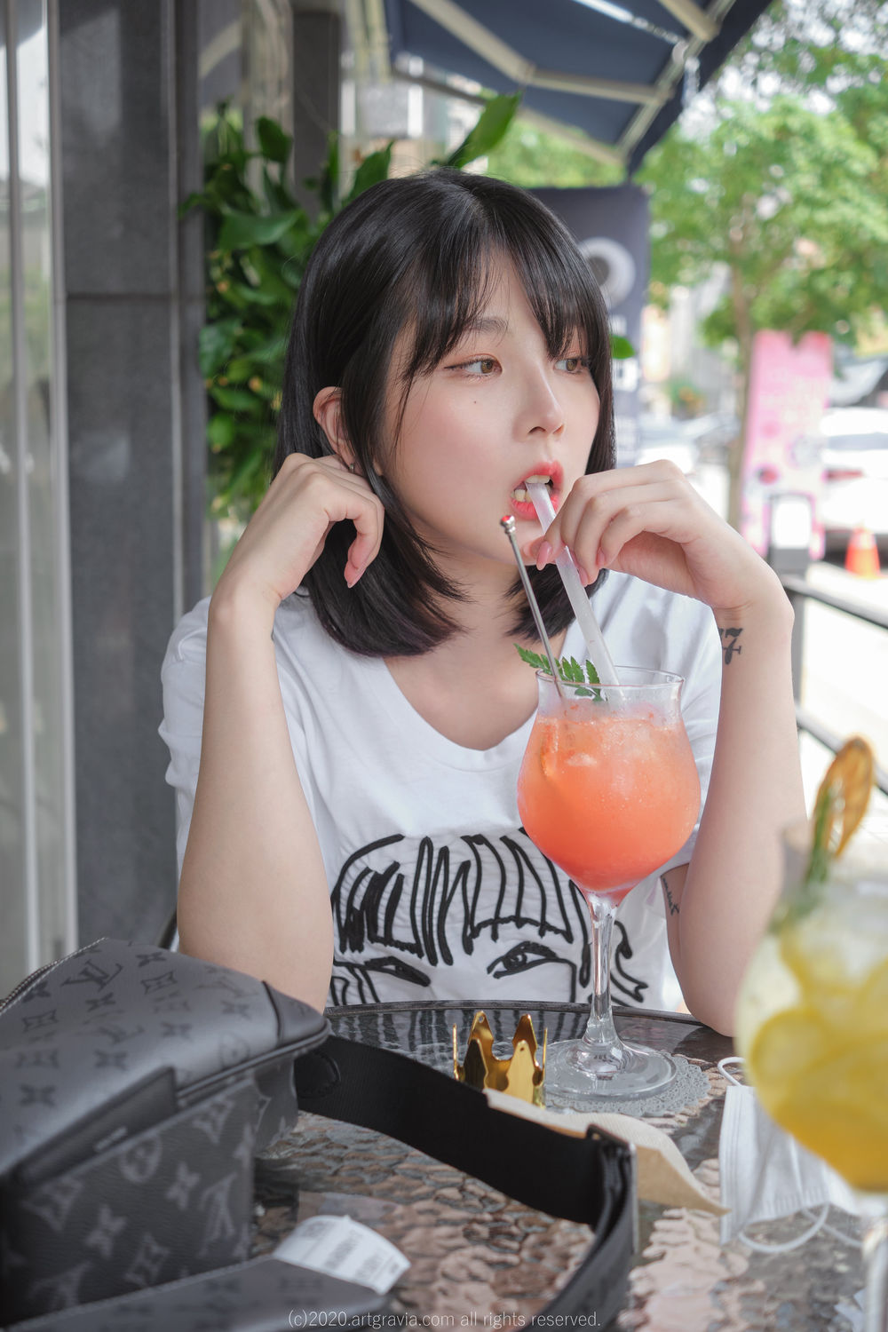 004.jpg
