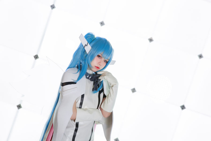 002.jpg