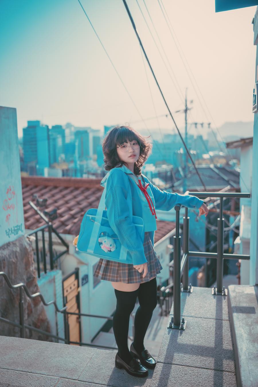002.jpg