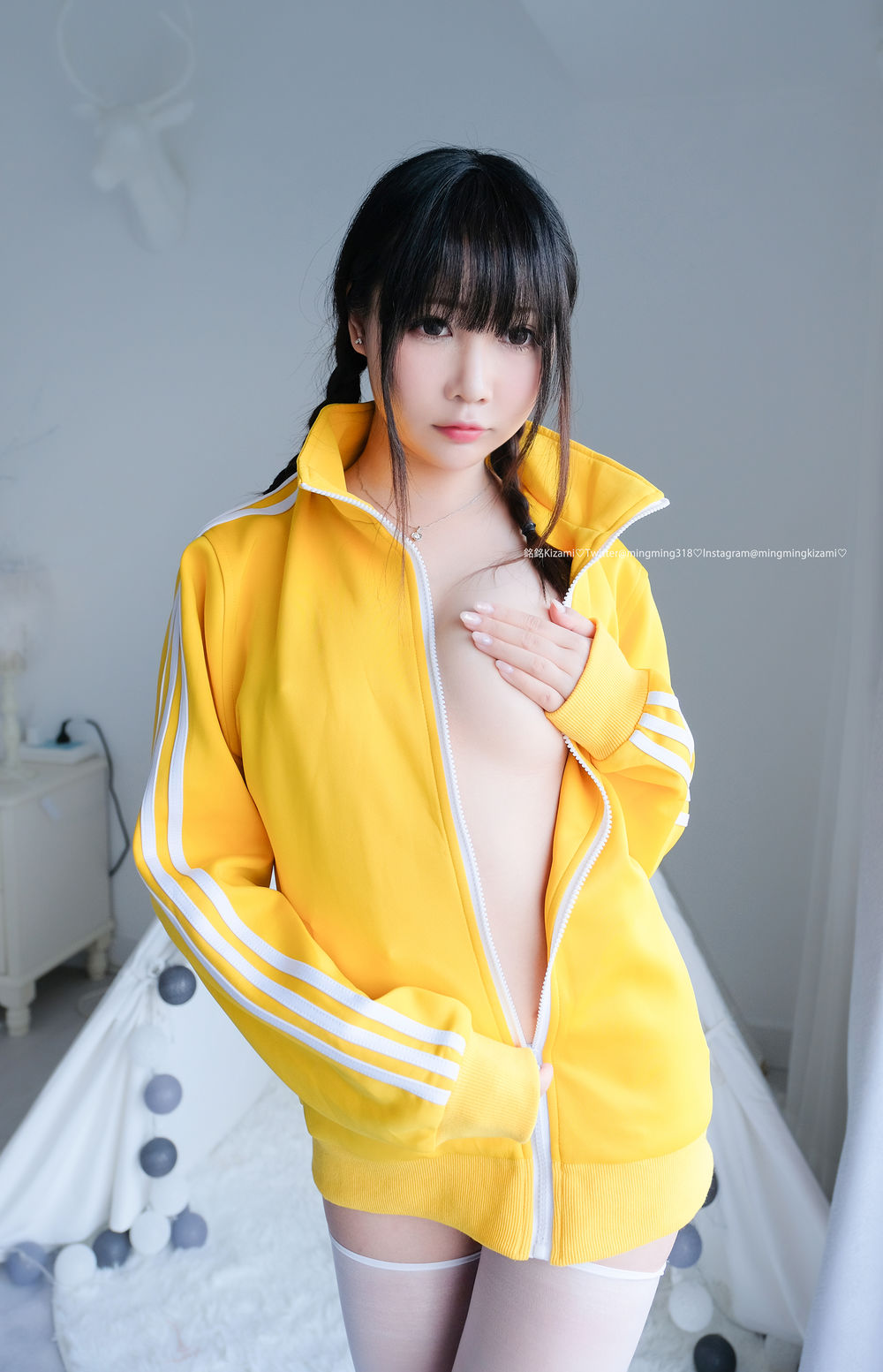 002.jpg