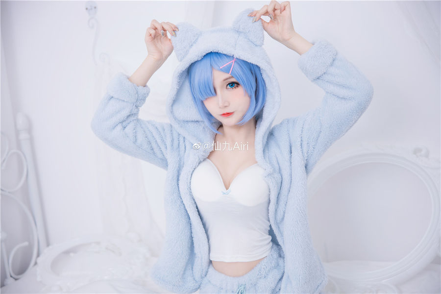 002.jpg