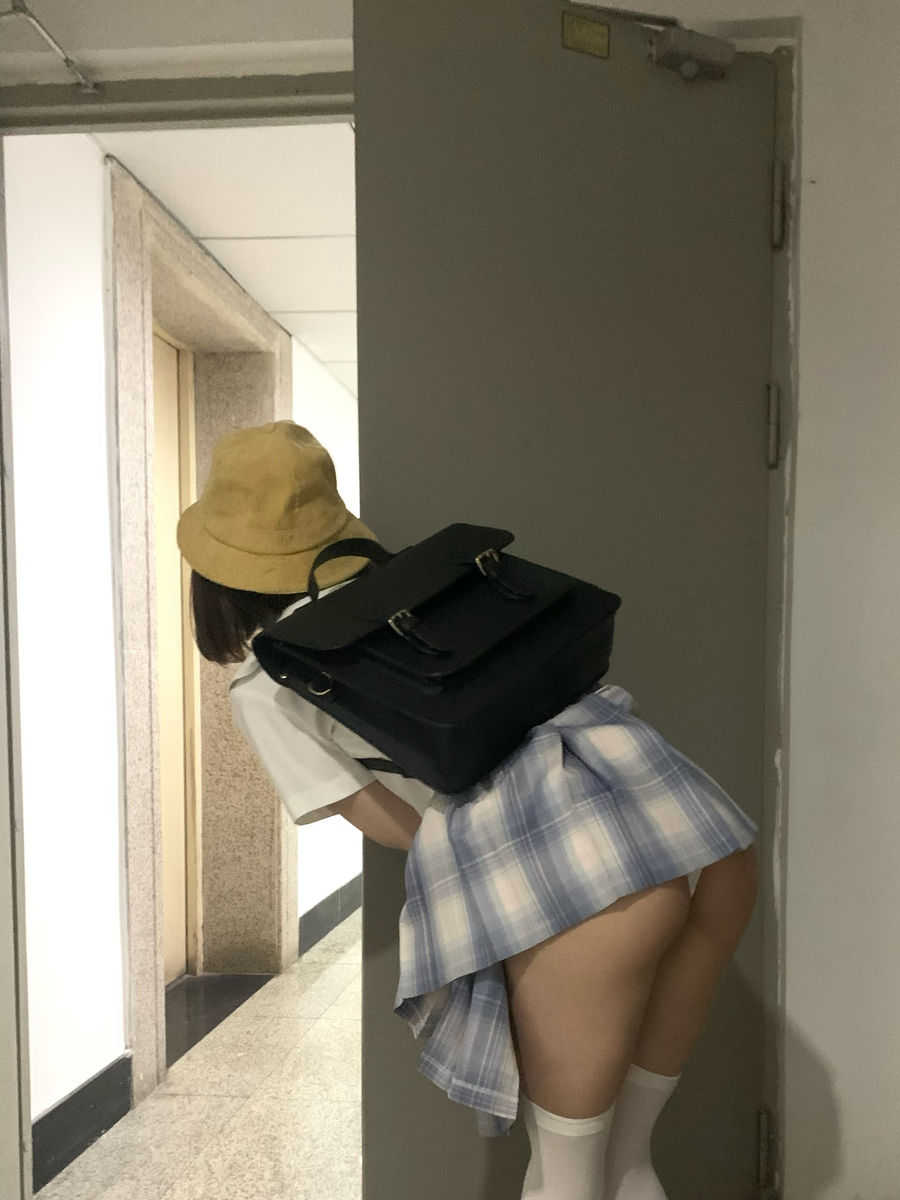 001.jpg