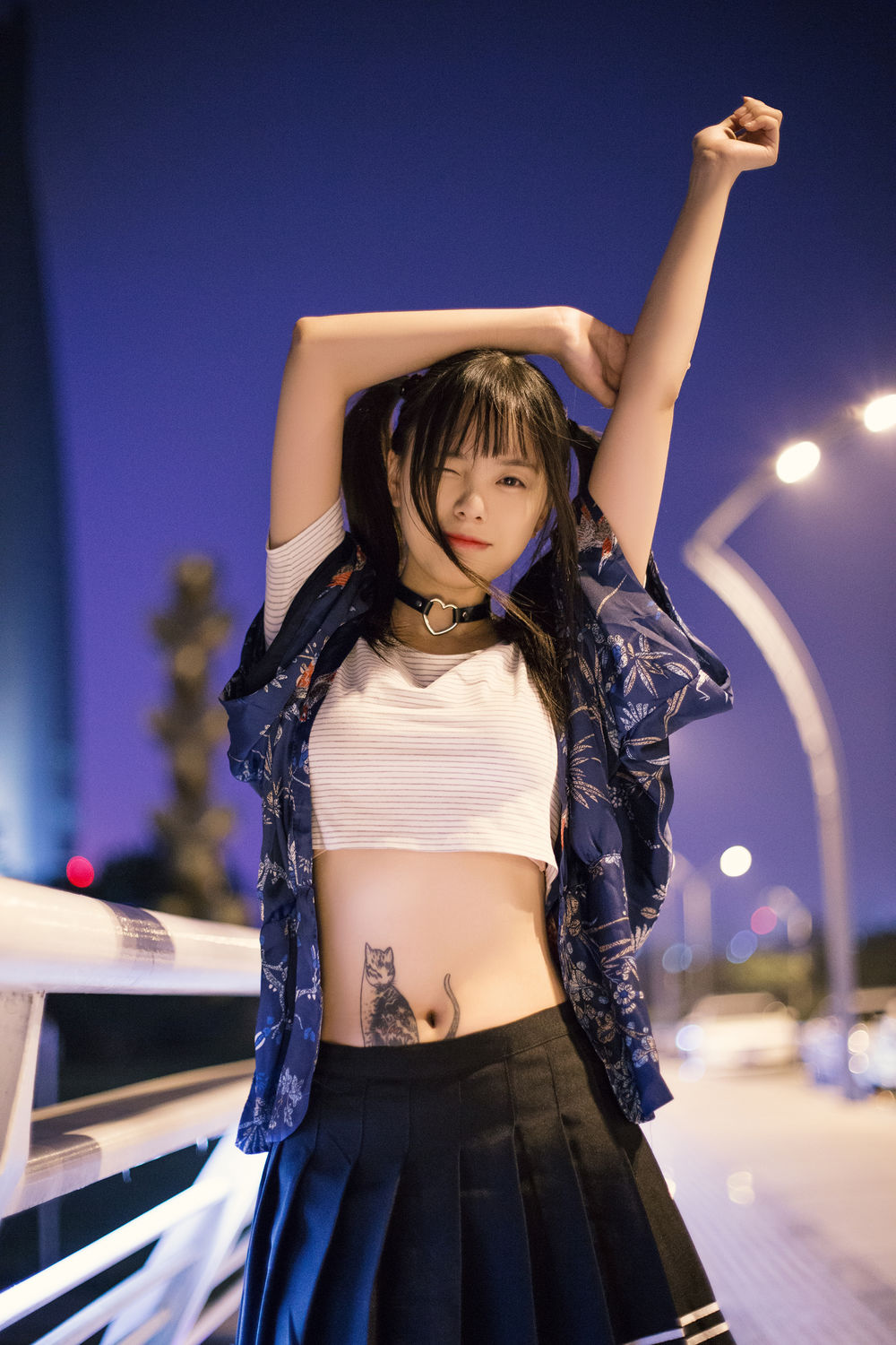 002.jpg