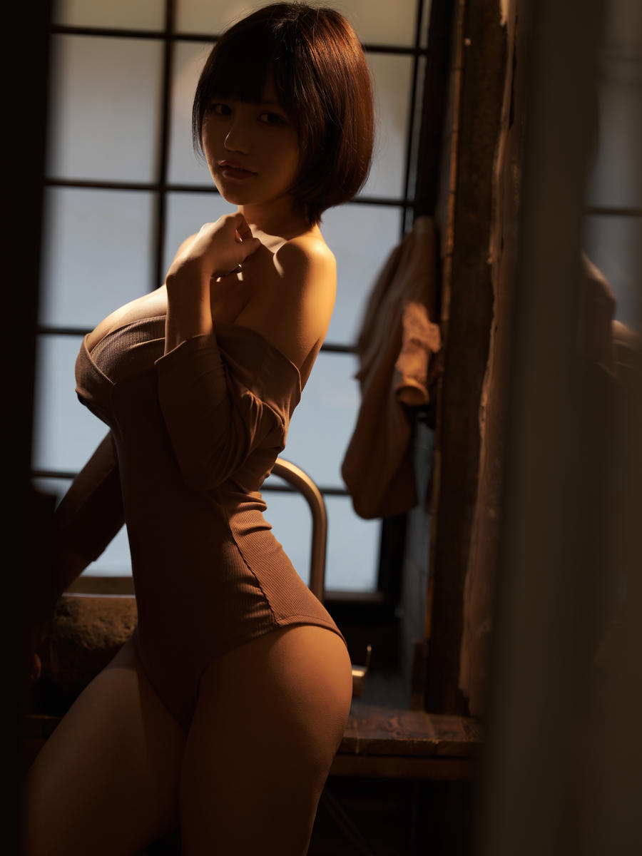 002.jpg