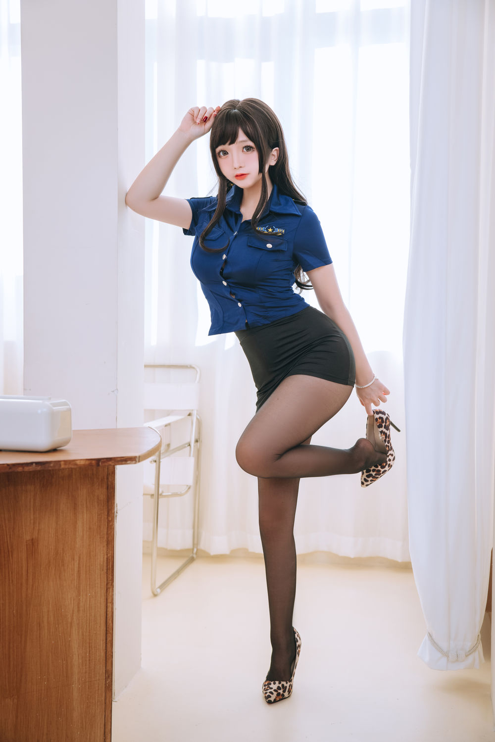 002.jpg