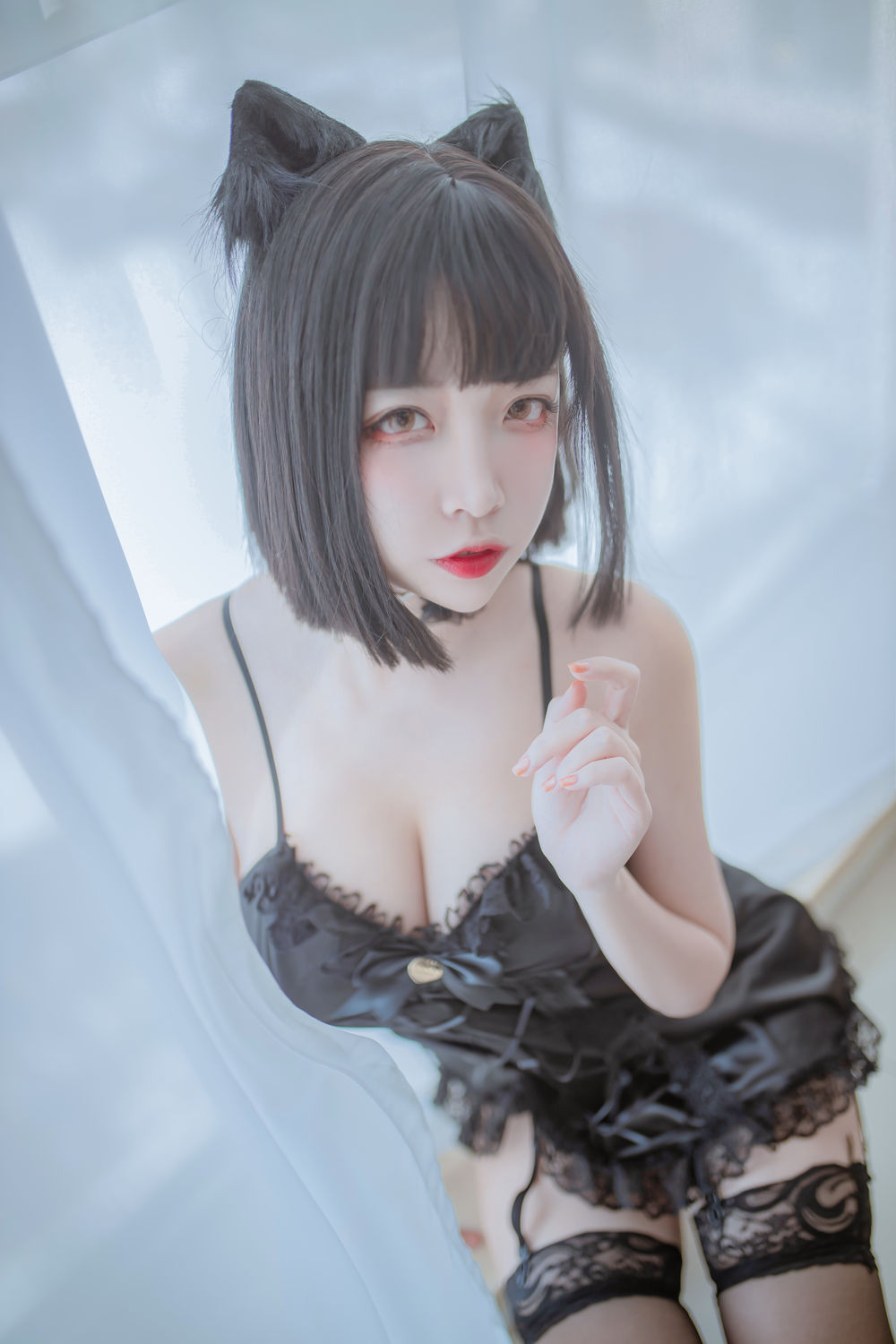 002.jpg