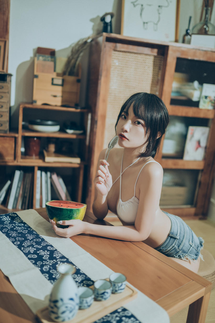 002.jpg