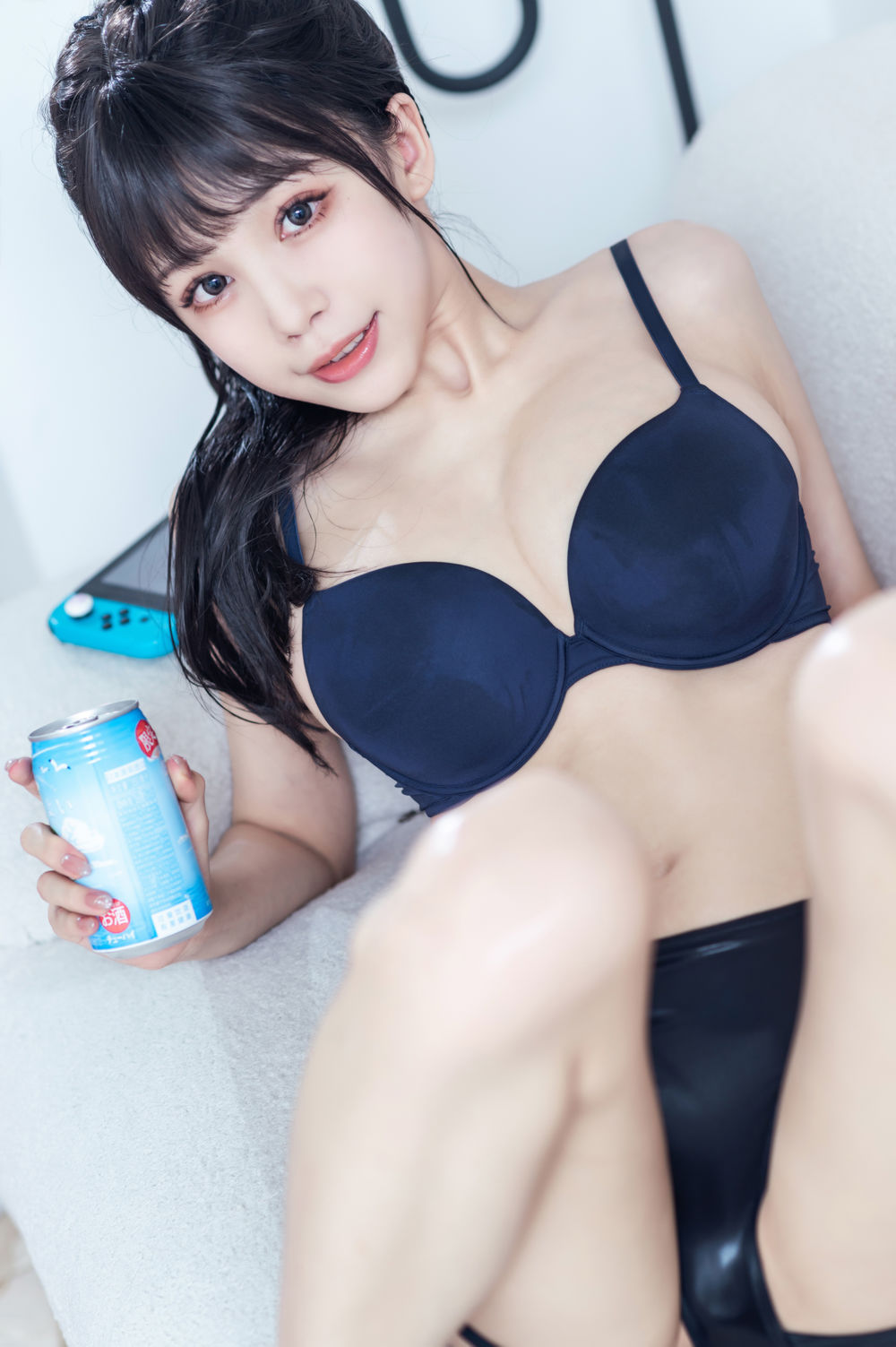 002.jpg