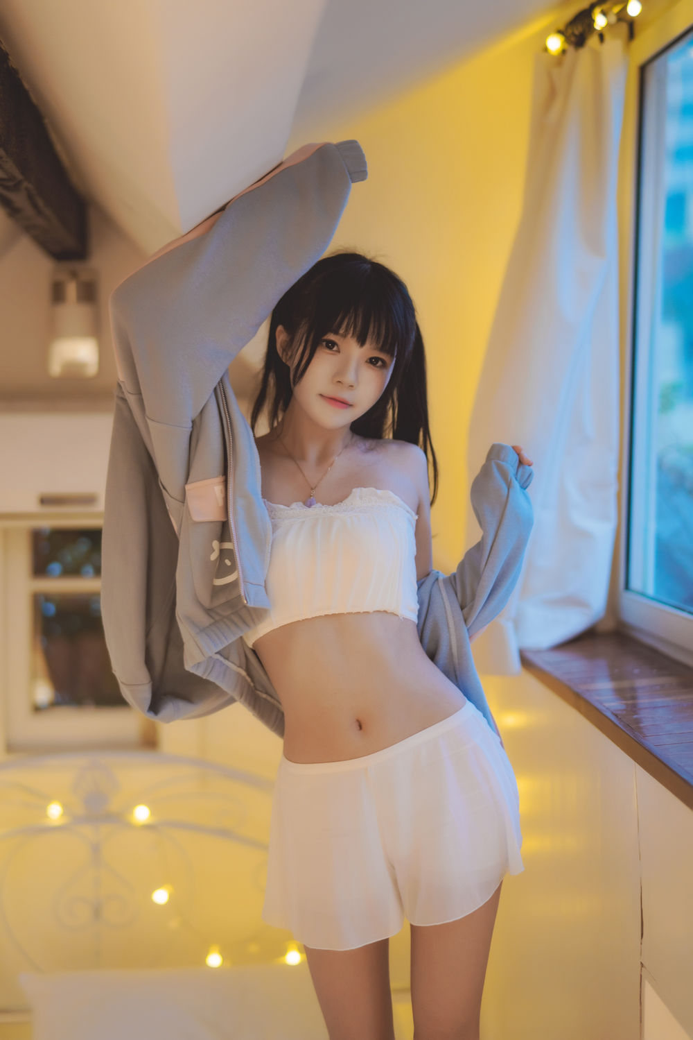 002.jpg