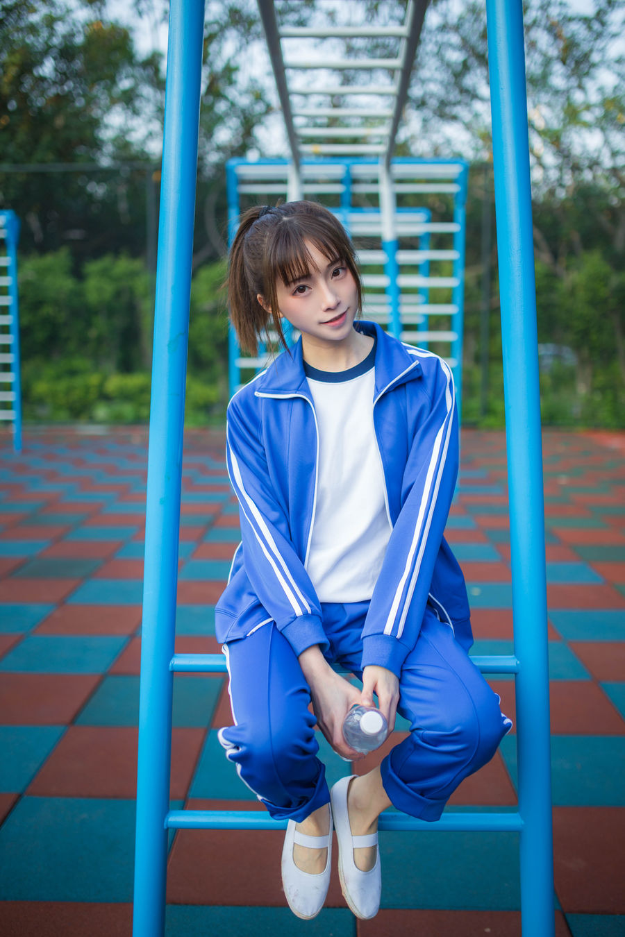 001.jpg