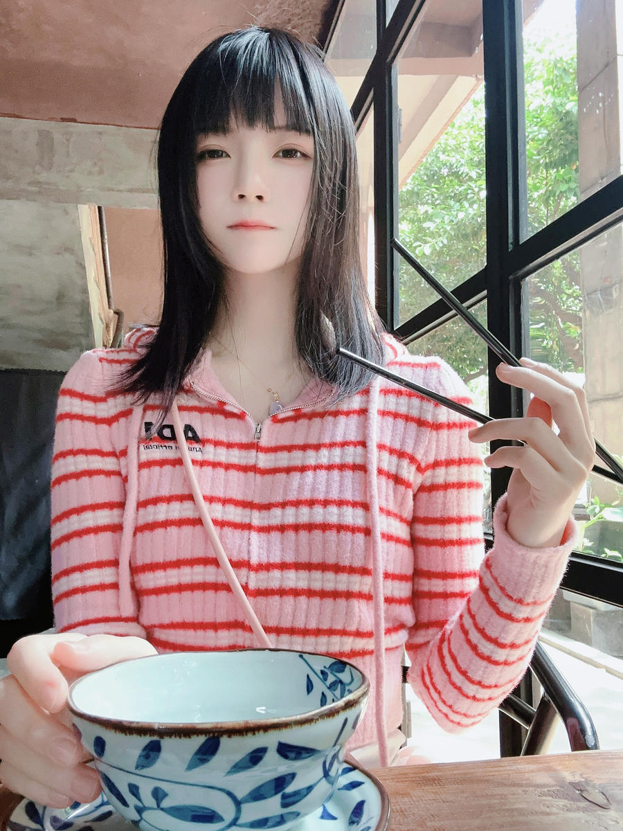 002.jpg