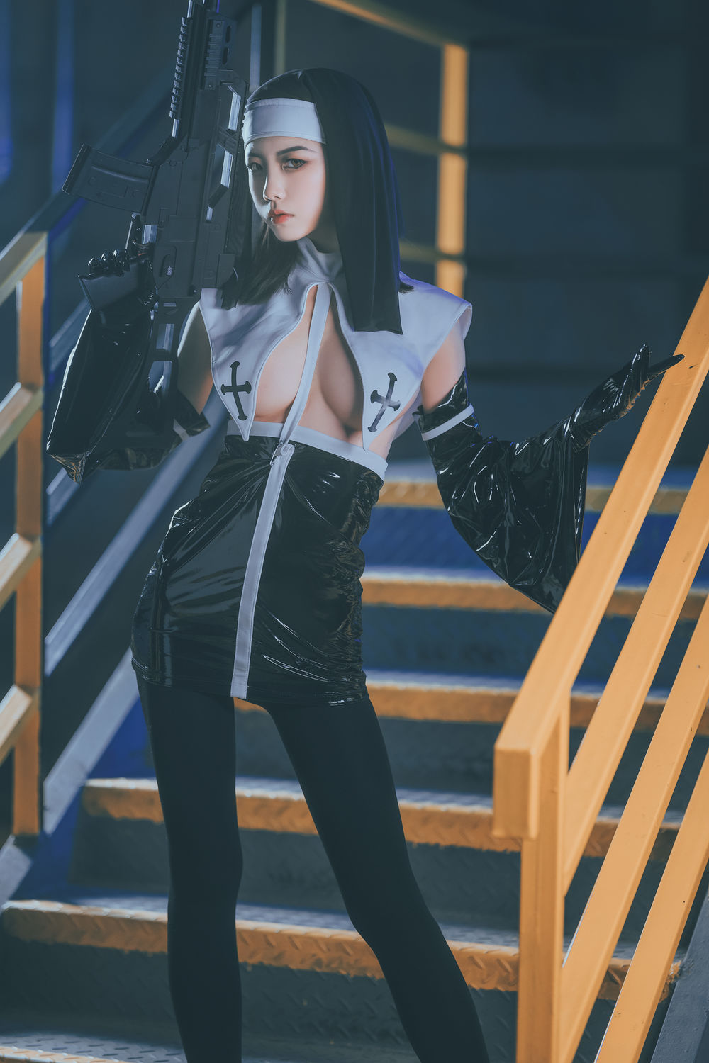 002.jpg