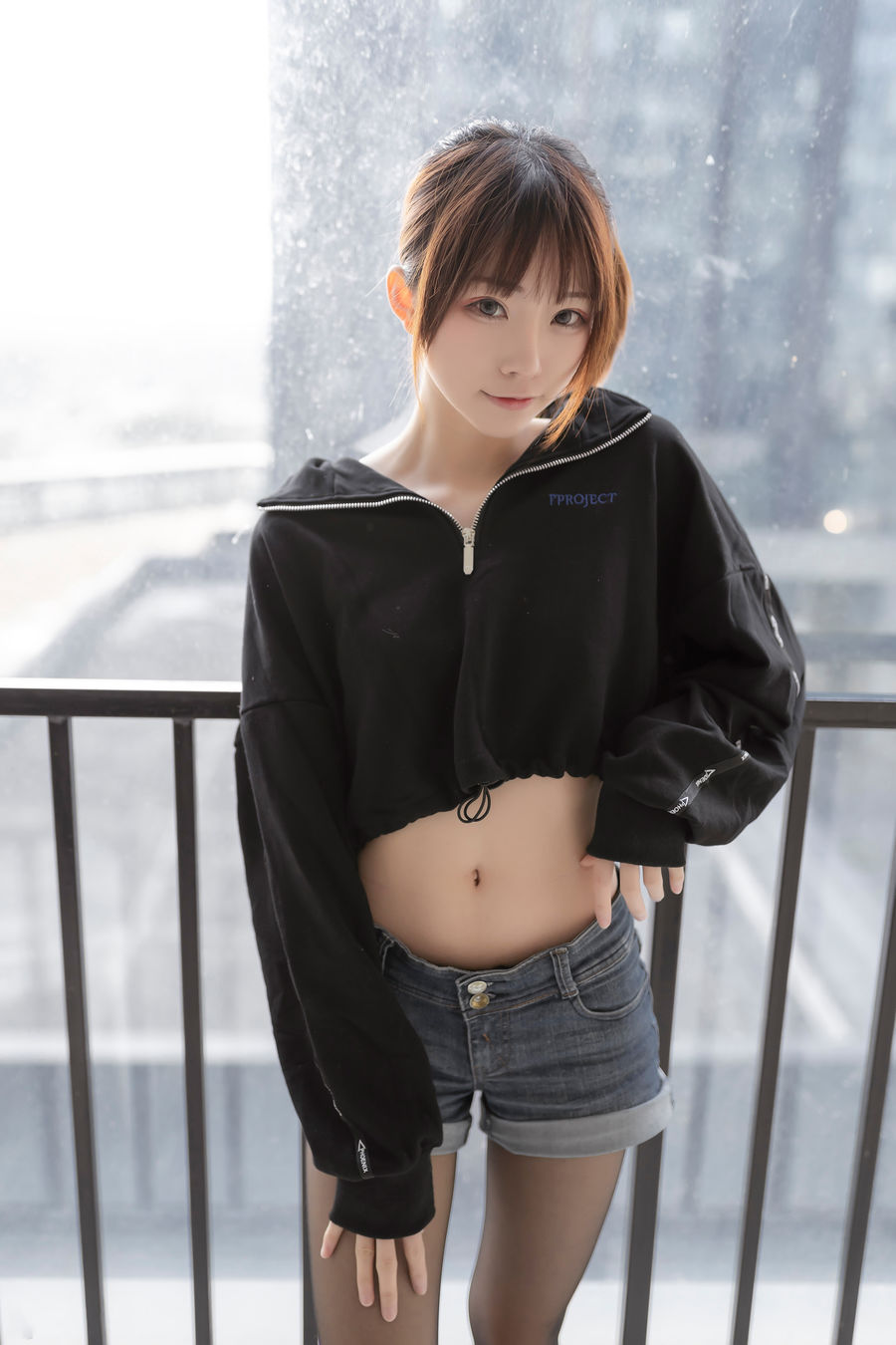 002.jpg