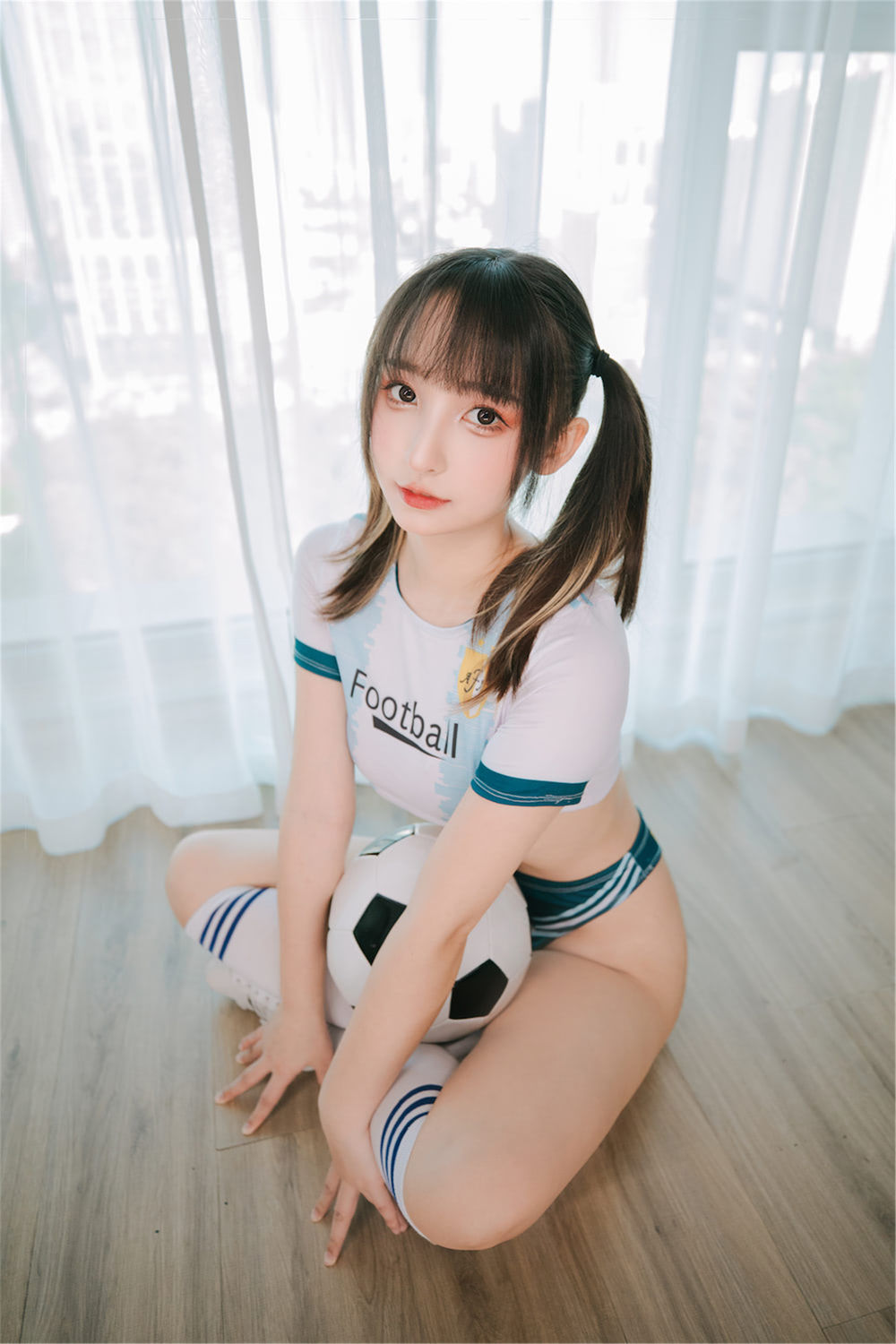 002.jpg