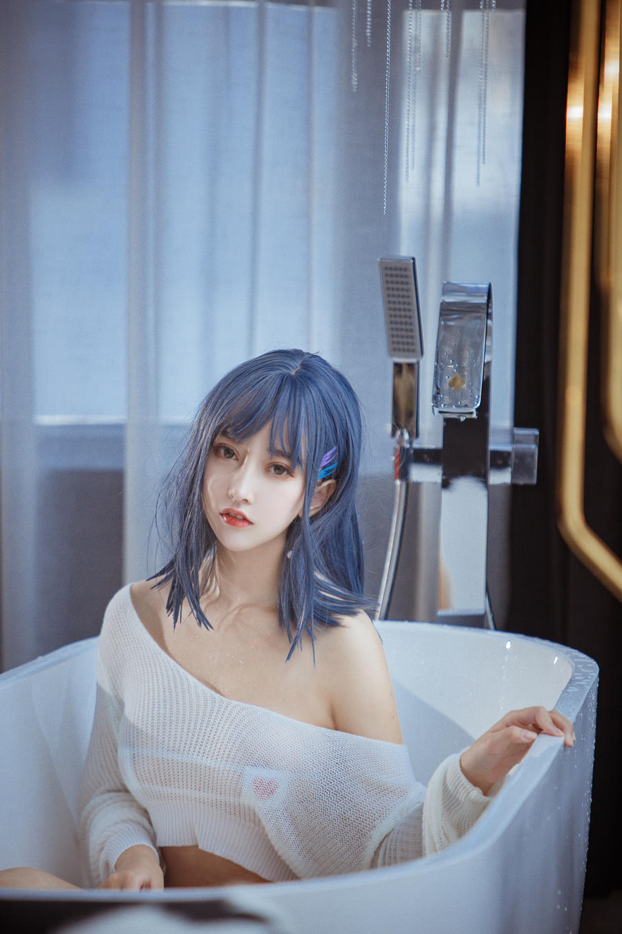 002.jpg