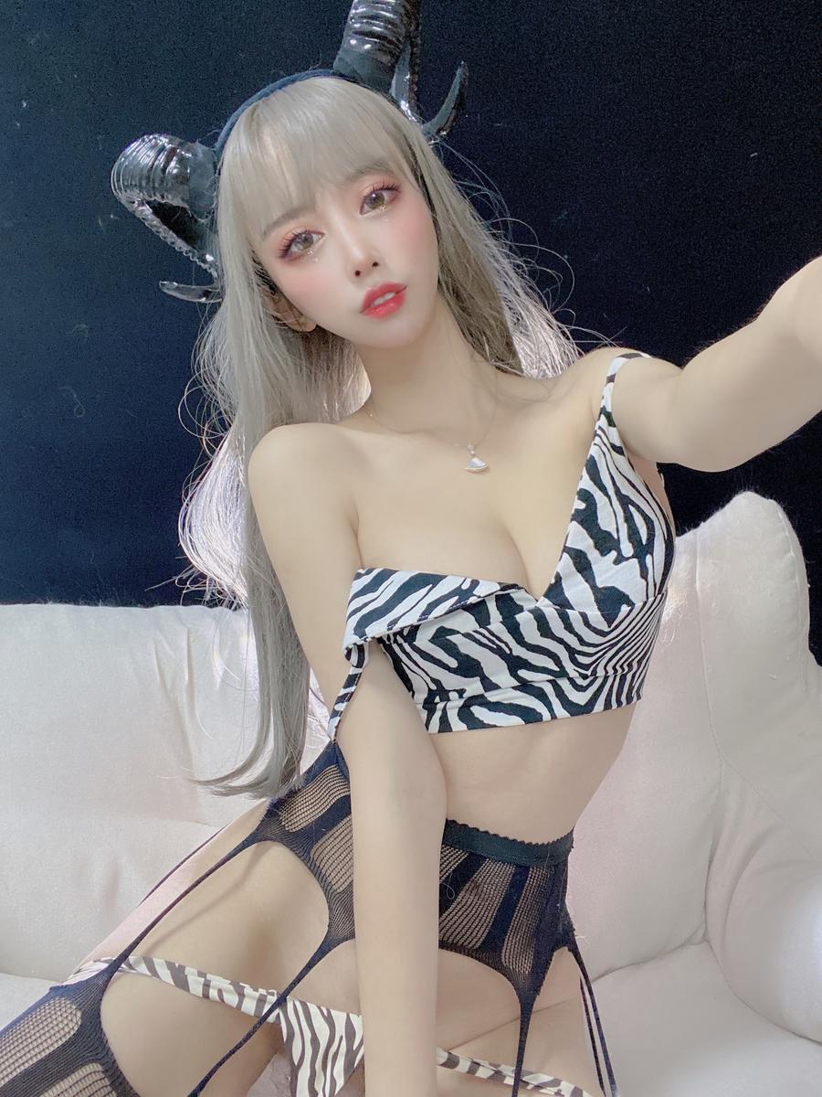001.jpg