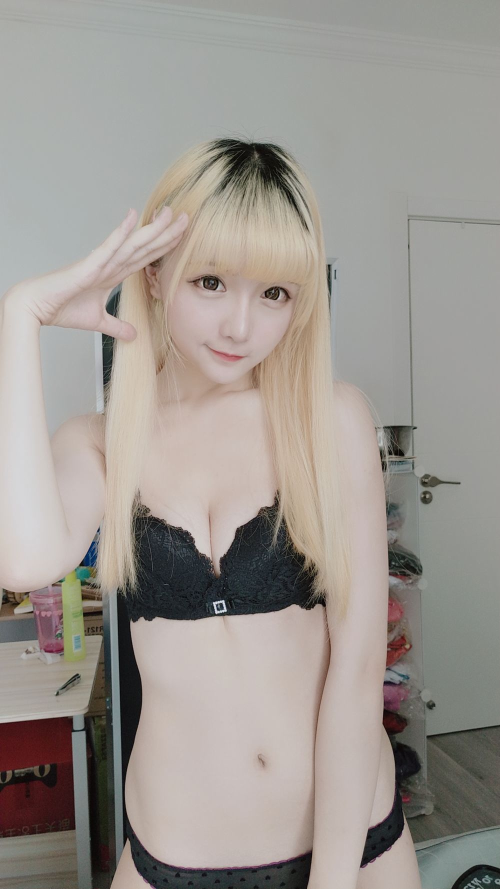 002.jpg