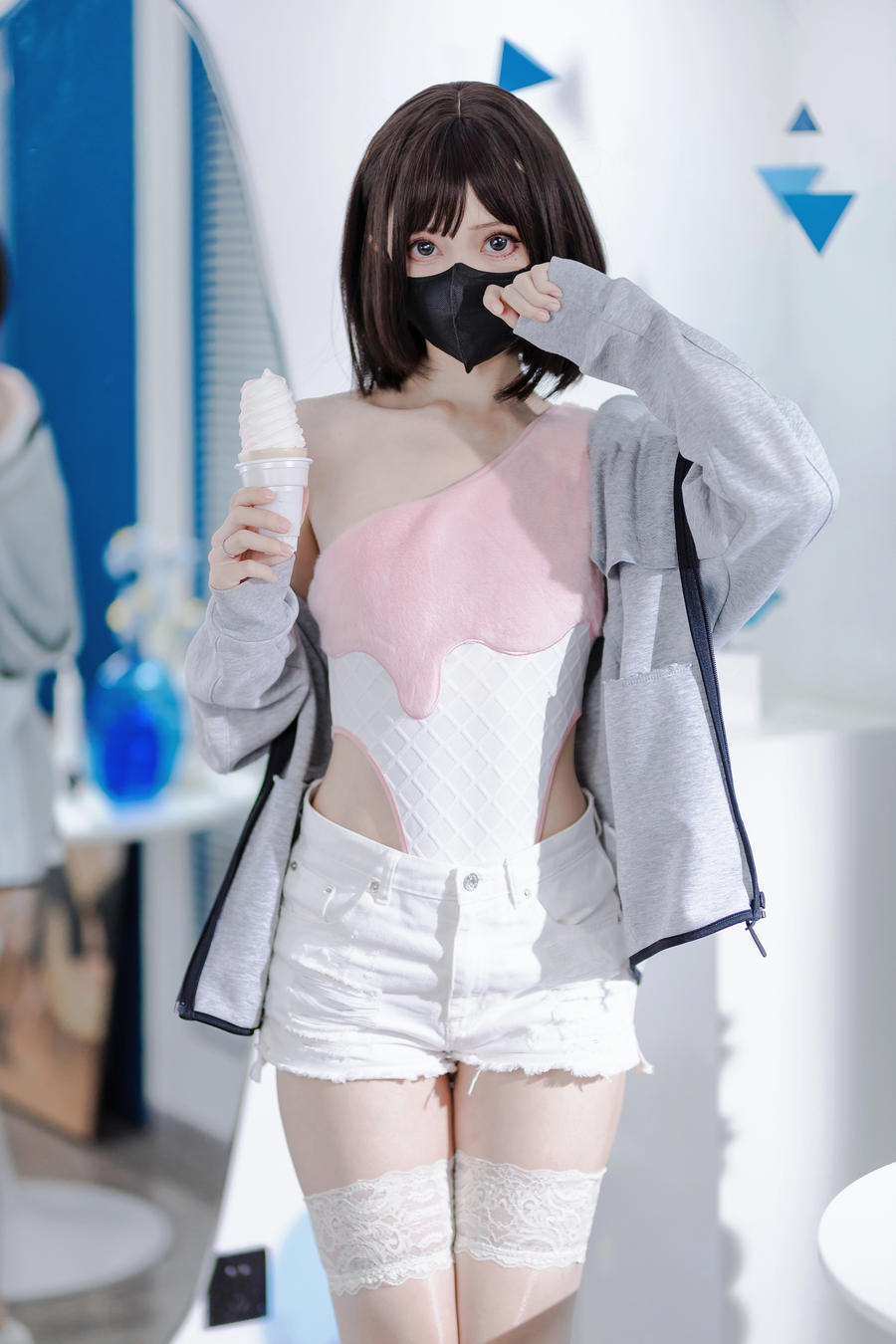 001.jpg