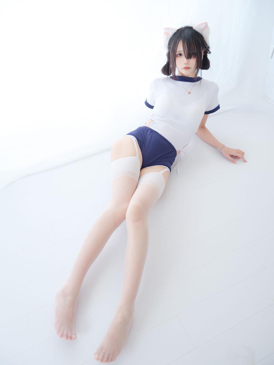 003.jpg